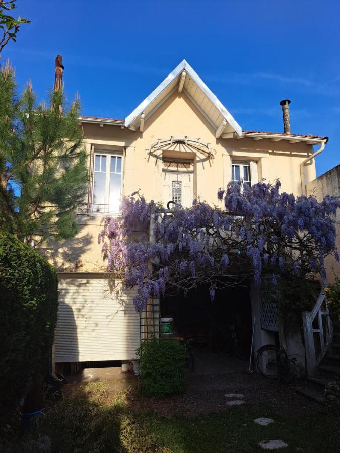 Appartement Calme Dans Maisonnette Graulhet Exterior foto